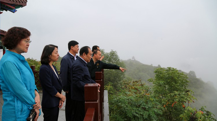 省市場監督管理局黨組書記、局長王忠習調研金徽股份